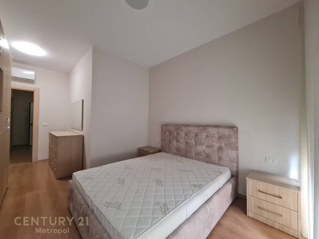 OFROJ PER QIRA APARTAMENT 1+1 ME POST PARKIMI-DON BOSKO!
