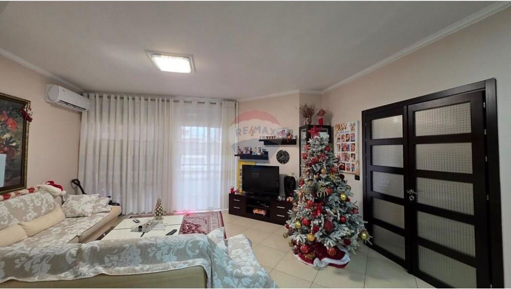 Apartament 3+1+2 ne shitje , rruga e Cipajve