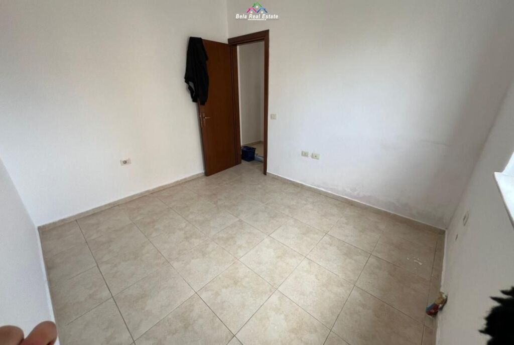 Zyre Me Qera 2+1 Tek Fusha e Aviacionit ( ID BZ2848) Tirane