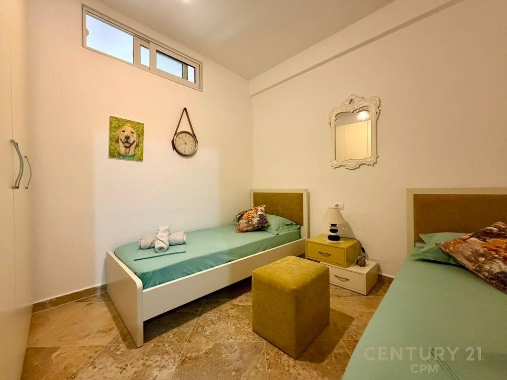 APARTAMENT 2+1 PER SHITJE NE VLORE, VIJA E PARE ME DETIN!