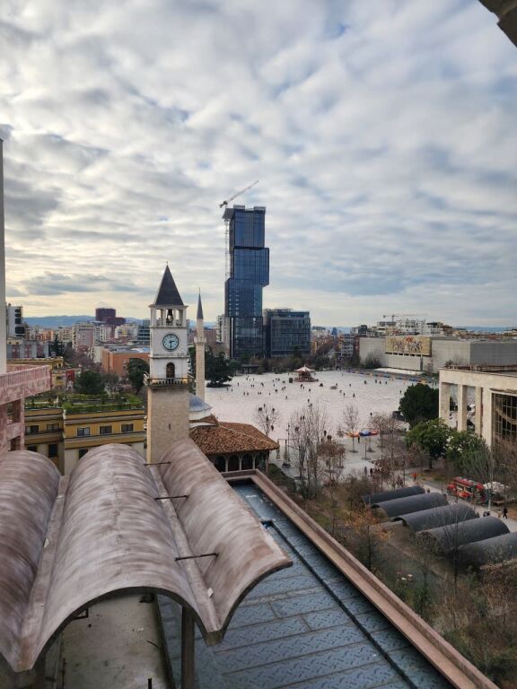 OFFICE FOR RENT – 300 m² (6th Floor) 📍 Skanderbeg Square / Clock Tower / Book Building Tower (in the heart of Tirana 🥰) Open Space / Ready in July 💰 €12,000