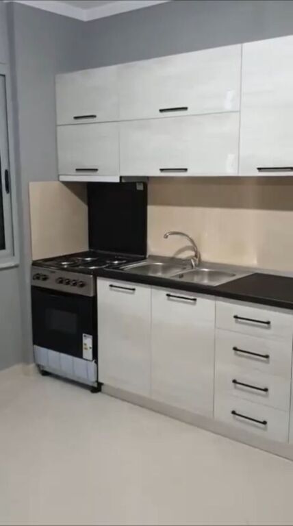 Appartamento con 3+1+balconi