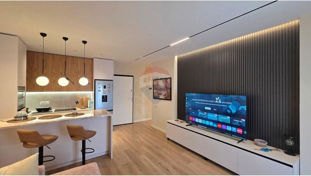 🌊 Apartament Premium 1+1 për Shitje – Rruga e Portit, Vlorë