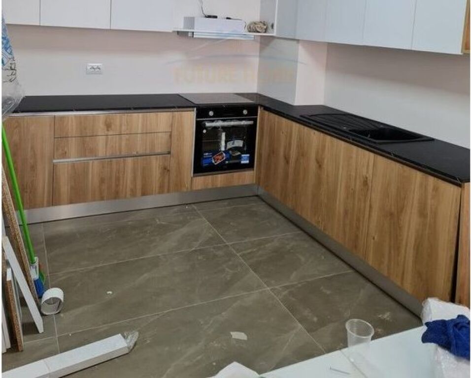 Shitet,Apartament 3+1+2, Ish Fusha e Aviacionit