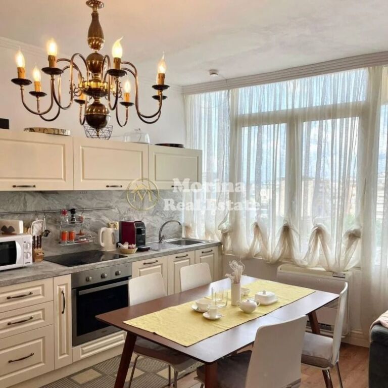 Affitto | Appartamento 1 + 1 | Centro | 700 €/mese