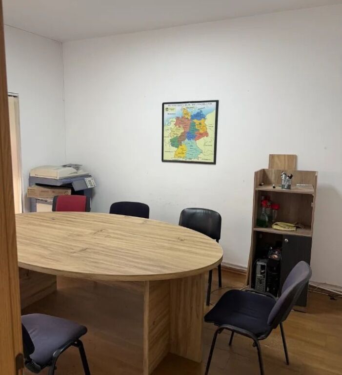 Qera | Ambjent Biznesi | Ambasada Amerikane | 500 €/muaj