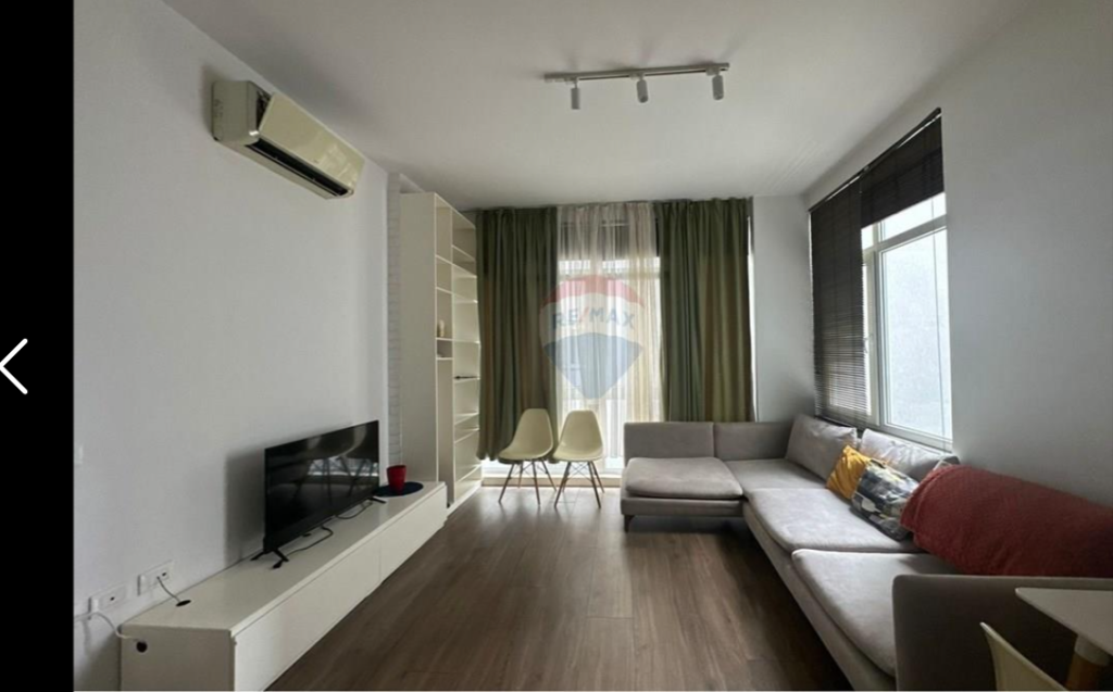 Apartament per qera 1+1 tek Komuna e Parisit