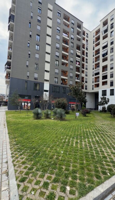 Ambjent Zyre Per Qira Komoleksi Zirkon ( Pranë Qsut)