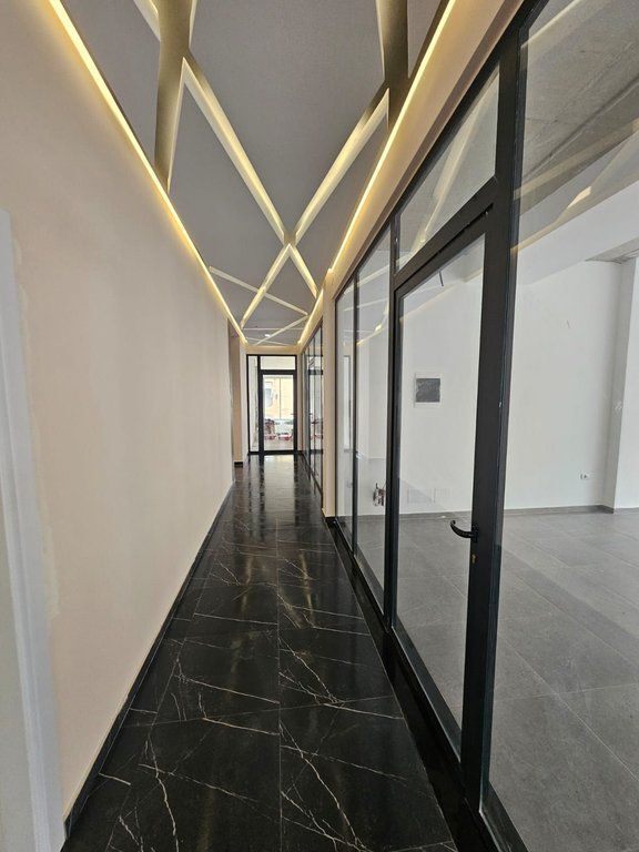 Commercial Space for Rent 250.5 m² near the Center of Tirana, Beside Main Road