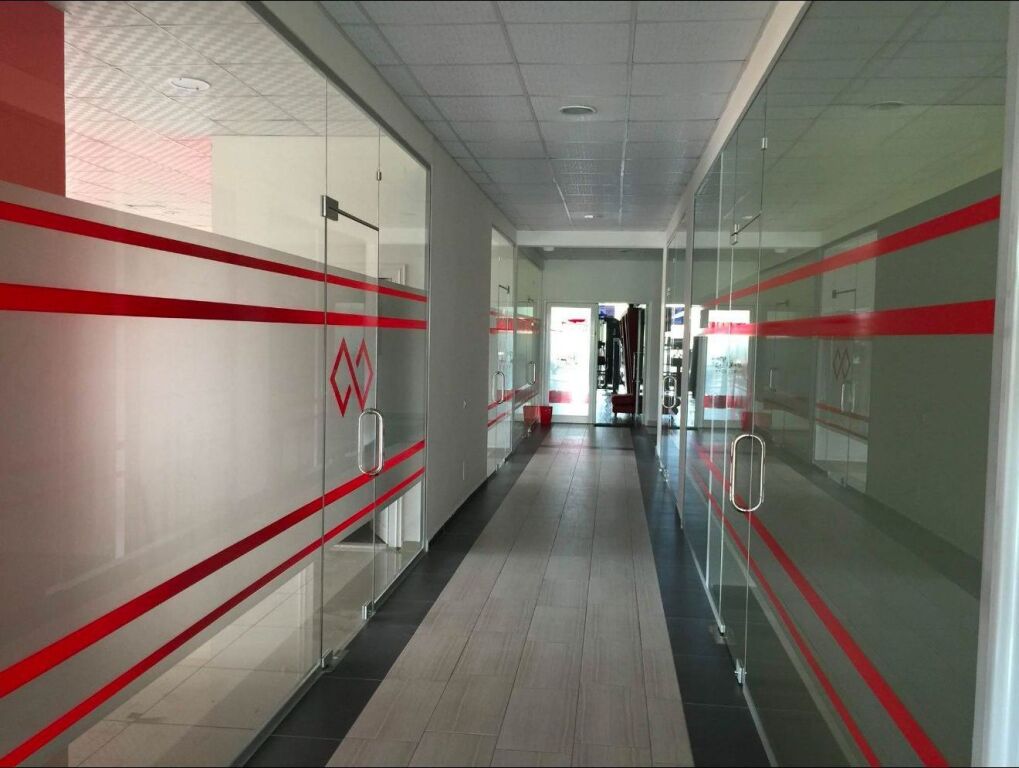 ZYRE ME QERA 250 M2 BULEVARDI I RI 70.000 LEKE