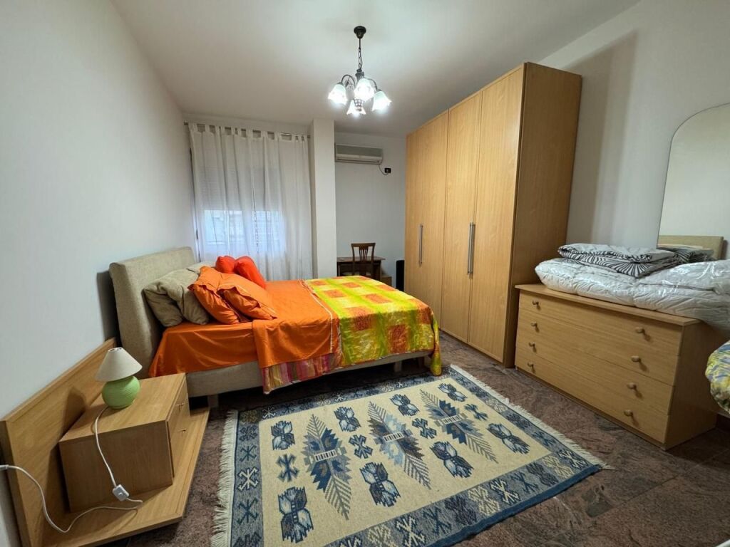 AFFITTASI APPARTAMENTO 1+1 📍 Bllok, Tirana