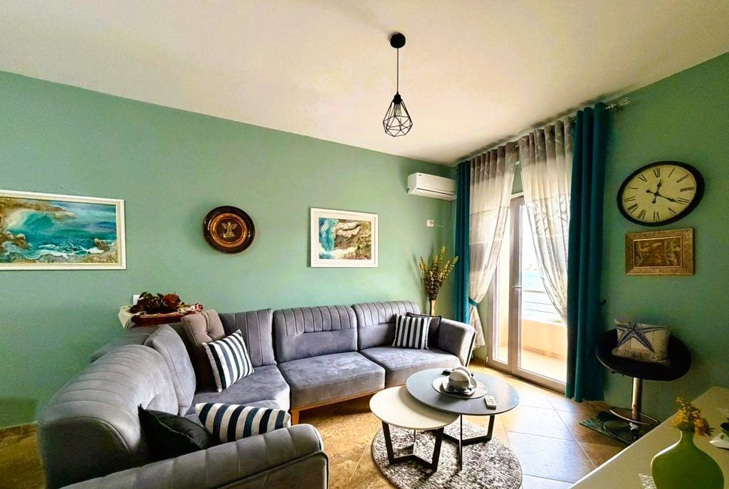 APARTAMENT 2+1 PER SHITJE NE VLORE, VIJA E PARE ME DETIN!