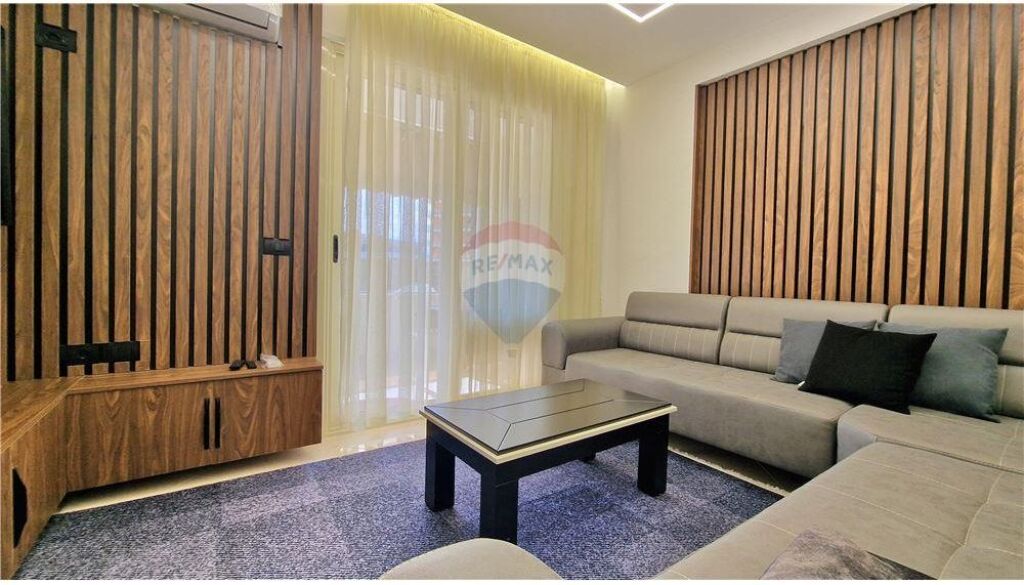 🏡 Apartament Luksoz 2+1 me Qira në Lungomare, Vlorë