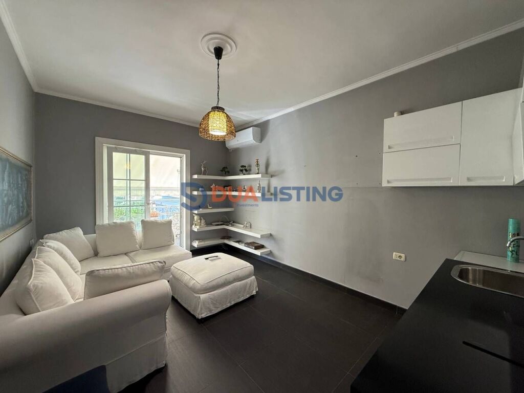 Japim me qira apartament 1+1 prane Gardes ne zonen e bllokut