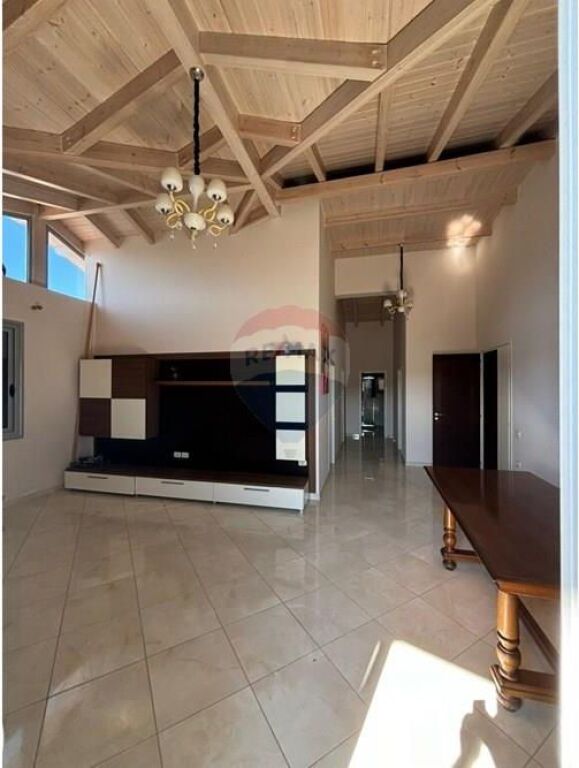 🏡 3-Storey Villa for Sale – Llakatund, Vlora