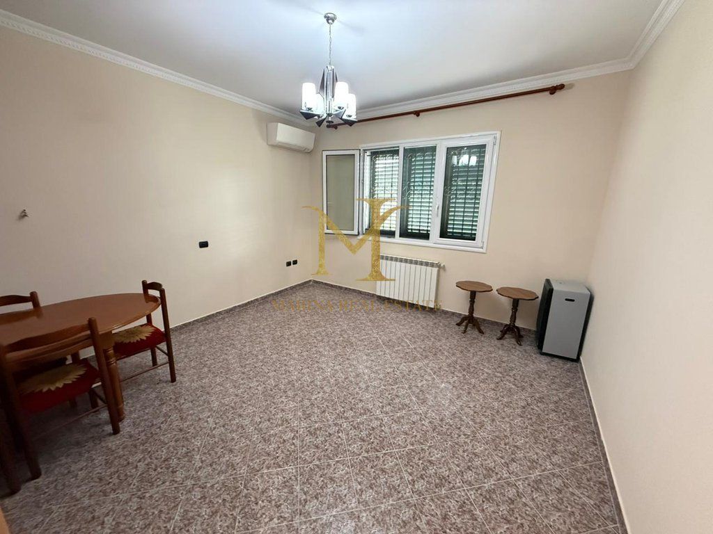 VILLA FOR RENT ON THE RAILWAY BEACH !!