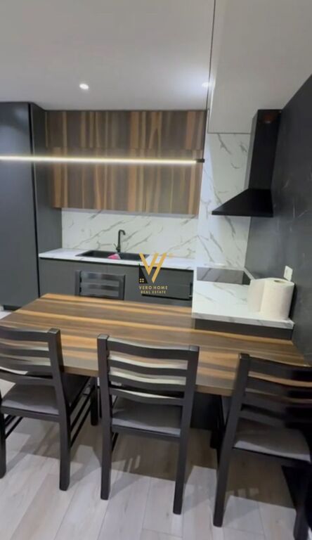 AFFITTASI APPARTAMENTO 1+1+BLK ALL'UNAZA E RE 65.000 LEKE