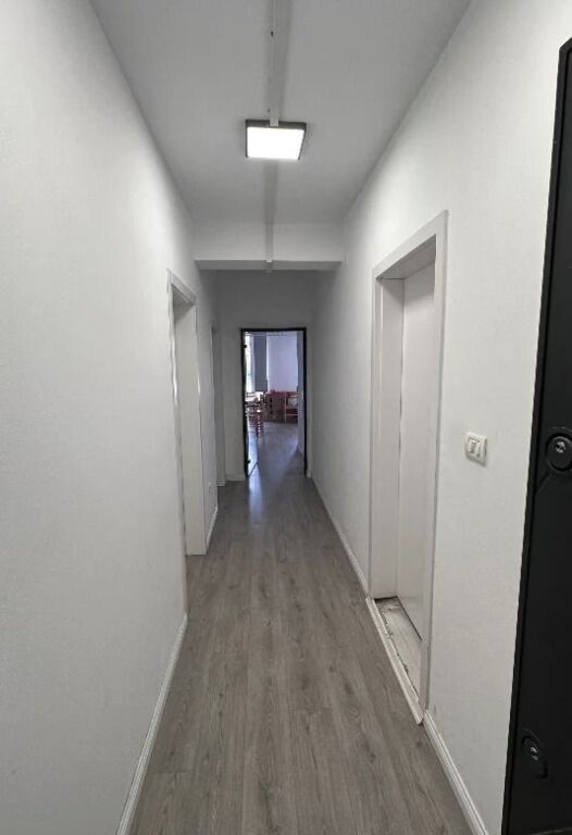 Qera | Ambjent Biznesi | Vasil Shanto | 1200 €/muaj