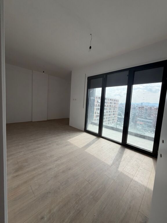 Shitet Apartament 2+1 DonBosco