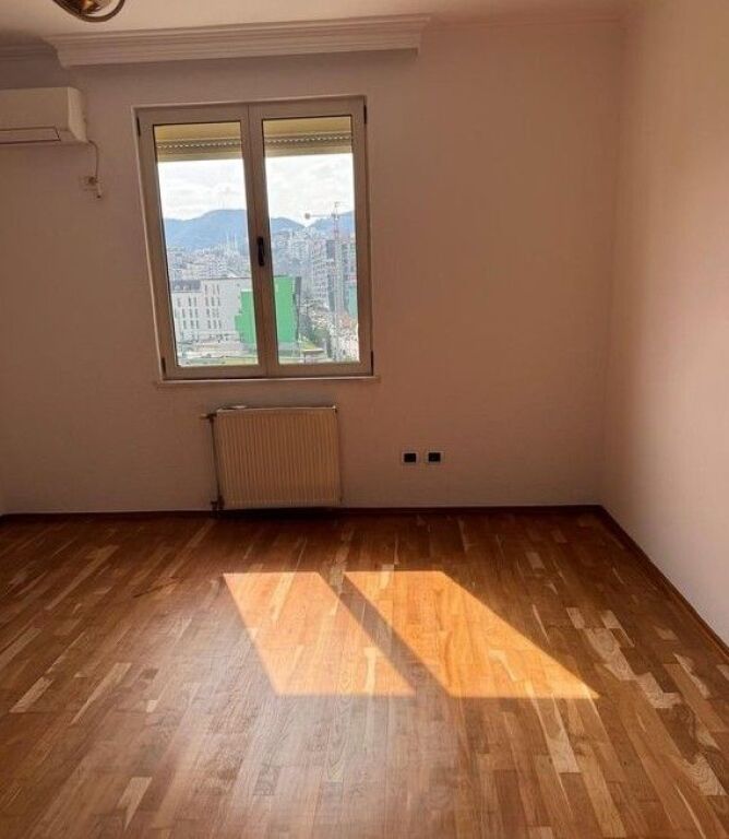OFFICE FOR RENT ON KOSOVAREVE STREET, DINAMO COMPLEX
