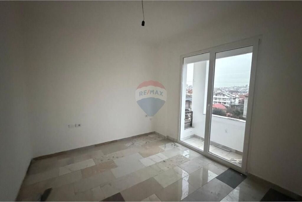 Apartament - Për Shitje - Pallatet e Verdha, Tiranë(ID: 530551001-377)