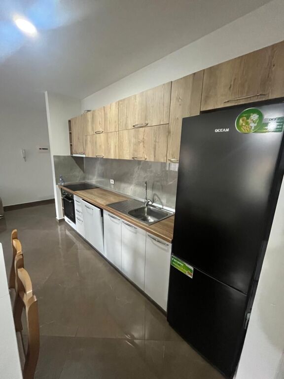 Jepet me qira apartament 2+1 tek Fiori di bosco