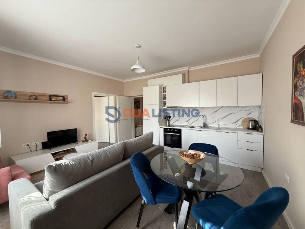 Japim me qira apartament 1+1 te Garda ne zonen e Bllokut