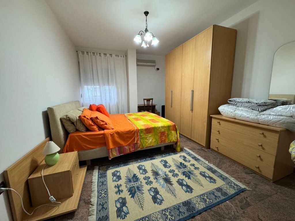 AFFITTASI APPARTAMENTO 1+1 📍 Bllok, Tirana