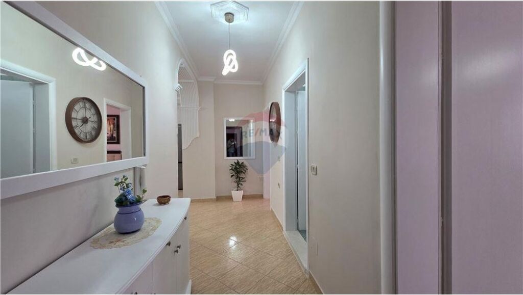 Apartament 2+1+2 ne shitje , Rruga e Cipajve