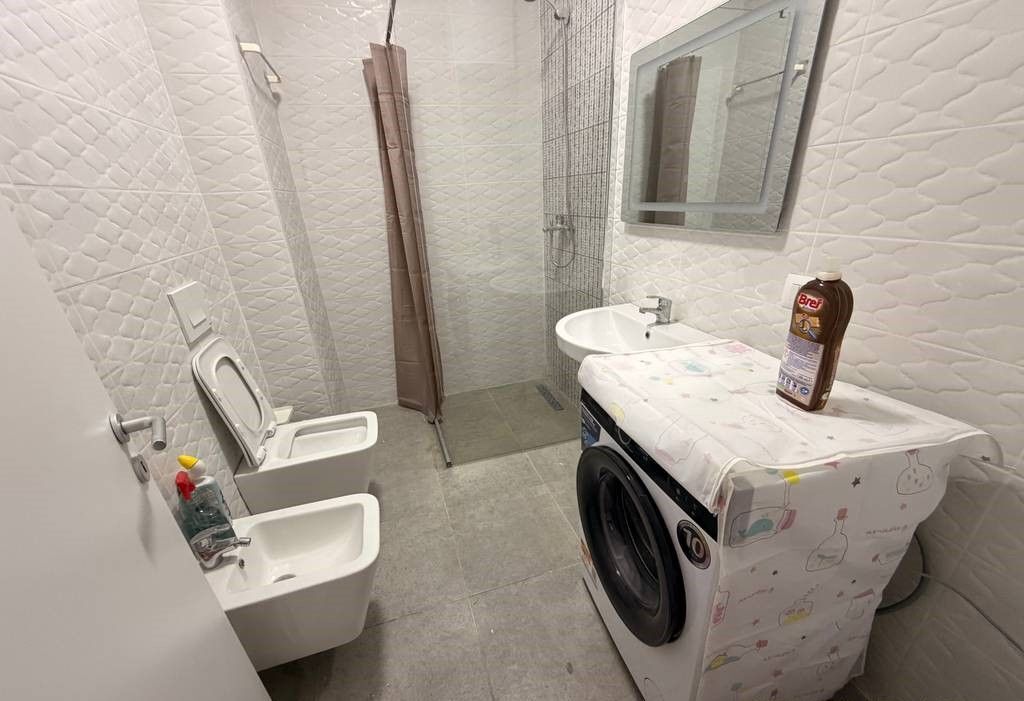 NE ZOG TE ZI JEPET PER QIRA APARTAMENT 2+1+2 !