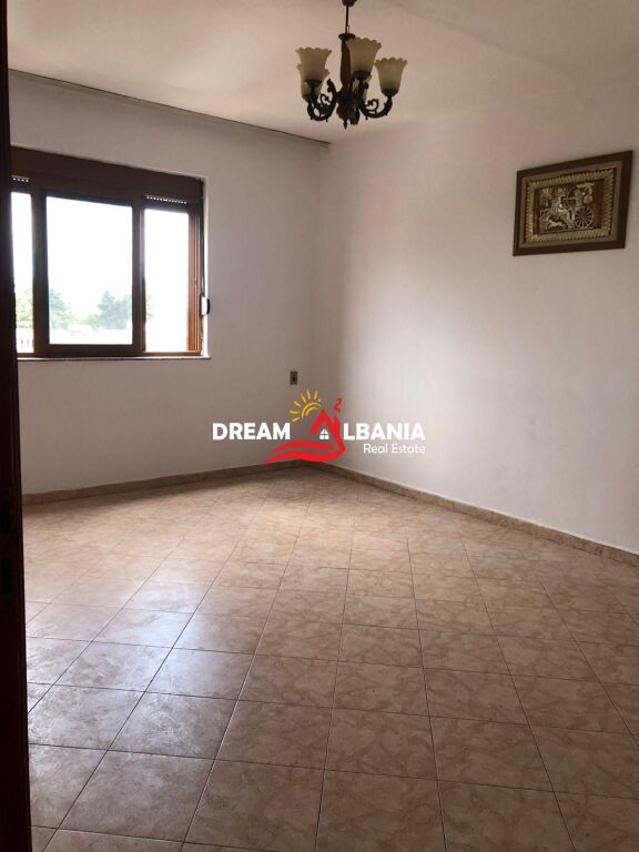 2+1 apartment for sale in Lapraka near the University Trauma Hospital in Tirana (ID 4129452)