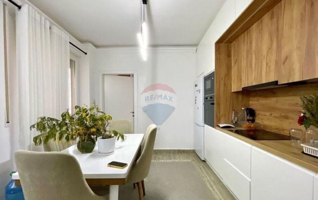 Apartament - Për Shitje - Fabrika E Miellit, Tiranë(ID: 530181053-703)