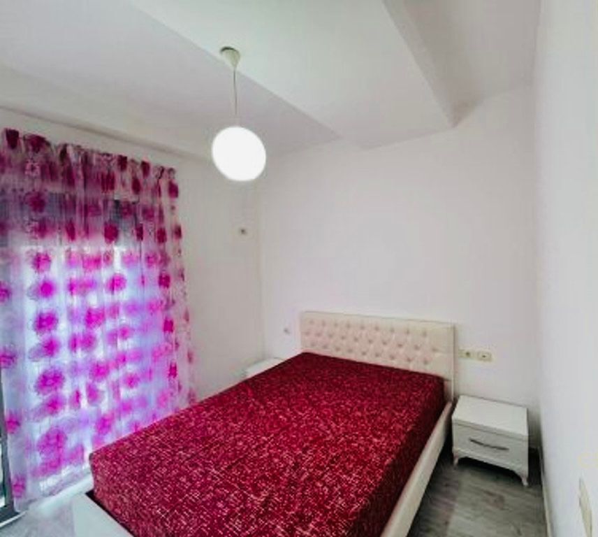 2+1 Apartment near the New Bazaar for rent
