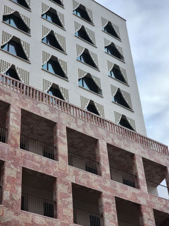 OFFICE FOR RENT – 300 m² (6th Floor) 📍 Skanderbeg Square / Clock Tower / Book Building Tower (in the heart of Tirana 🥰) Open Space / Ready in July 💰 €12,000