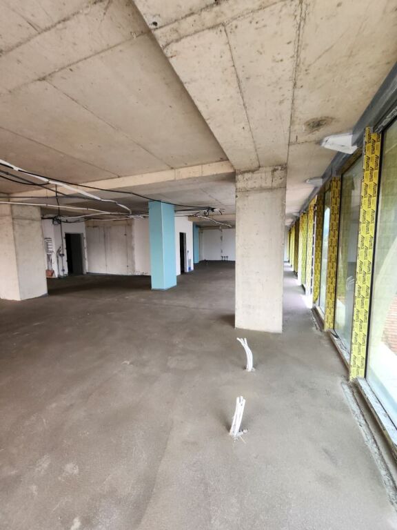 OFFICE FOR RENT – 300 m² (6th Floor) 📍 Skanderbeg Square / Clock Tower / Book Building Tower (in the heart of Tirana 🥰) Open Space / Ready in July 💰 €12,000