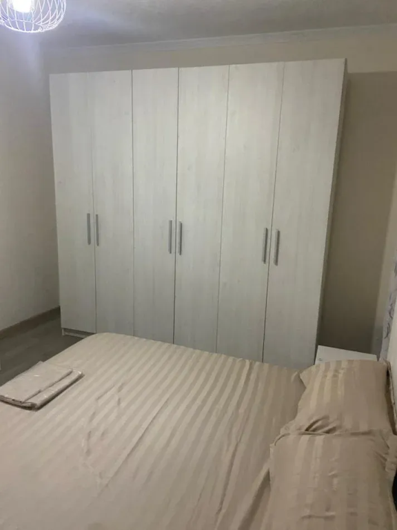 Jepet me qera Apartamenti 2+1 , Siri Kodra
