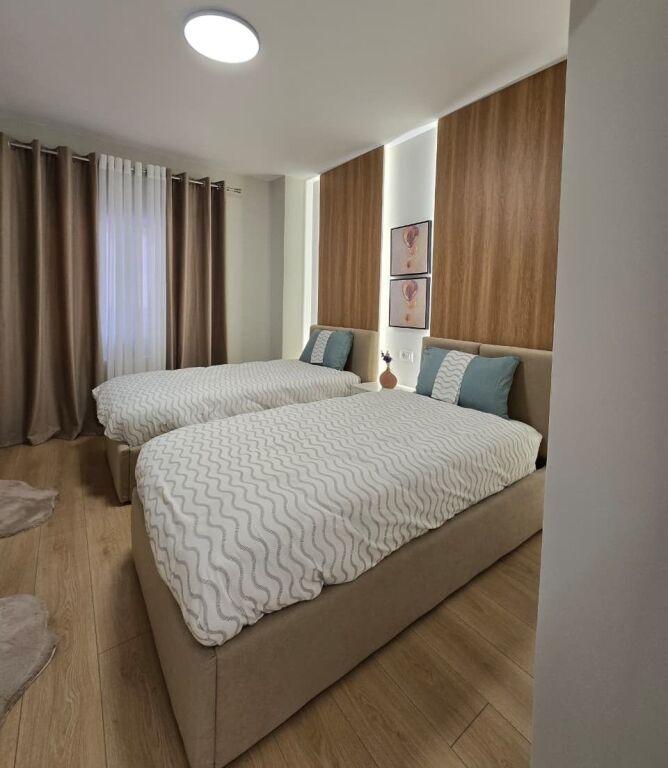 📌 Shitet Apartament 2+1+2 tek Zogu i Zi