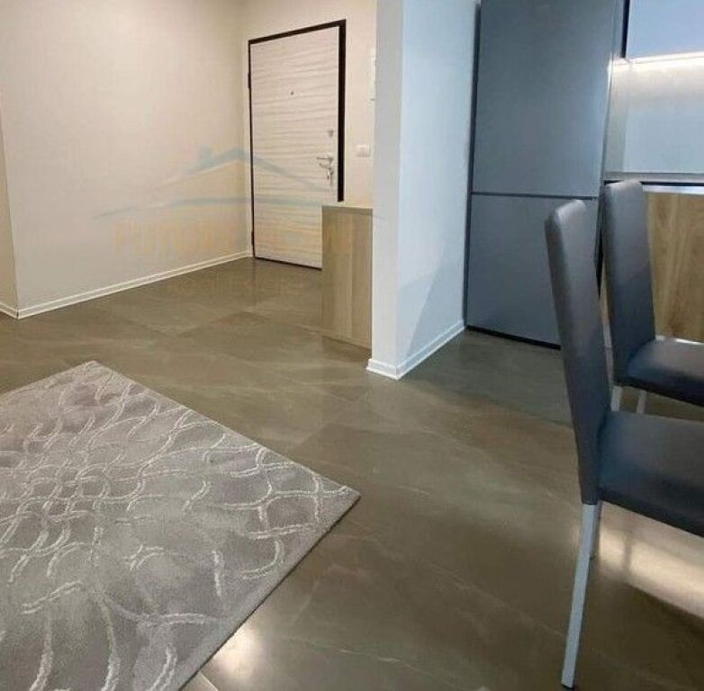 Shitet,Apartament 3+1+2, Ish Fusha e Aviacionit