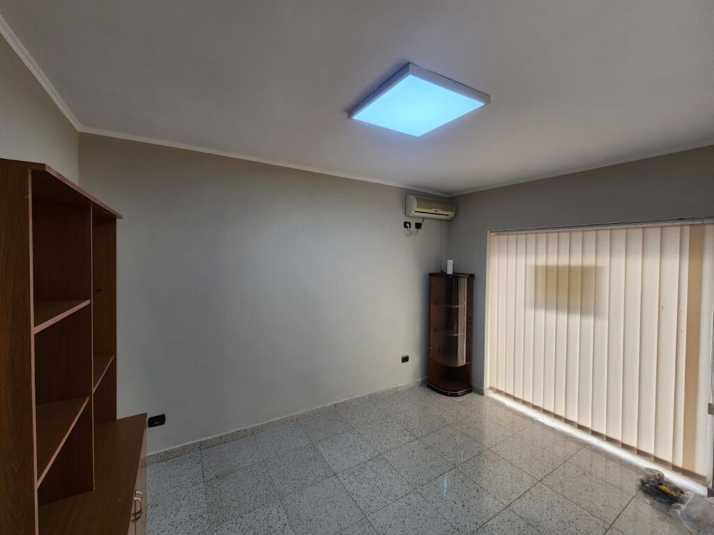 📍 Jepet dyqan me qera pranë Gjykatës së Durrësit