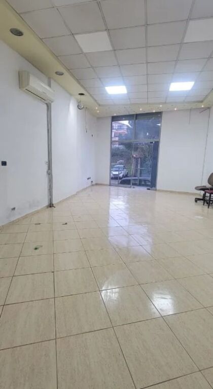 Qera | Ambjent Biznesi | Qendra Shëndetësore Qytet Studenti | 500 €/muaj