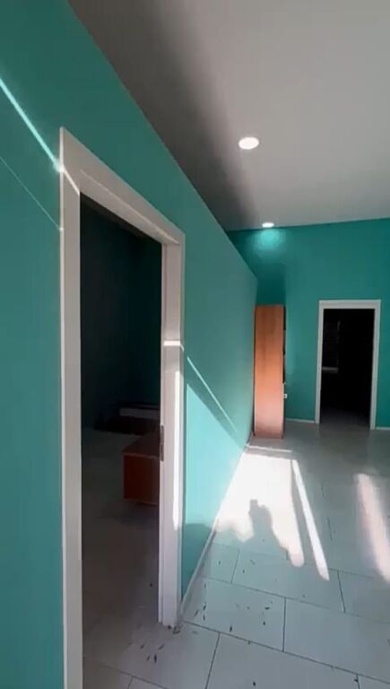 JEPET ME QERA AMBJENT BIZNESI TEK RRUGA E DIBRES, 100M MBI FAKULTETIN E MJEKESISE,