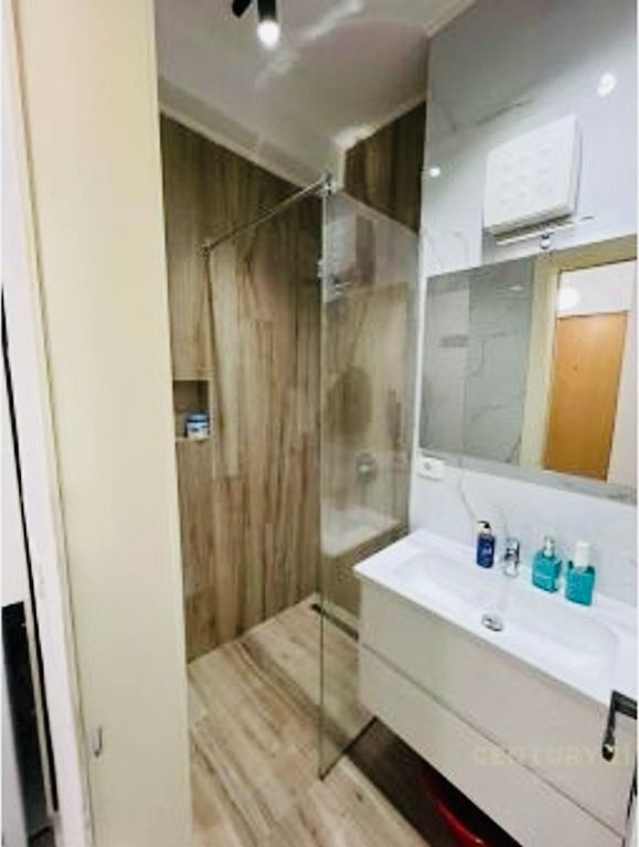 2+1 Apartment near the New Bazaar for rent