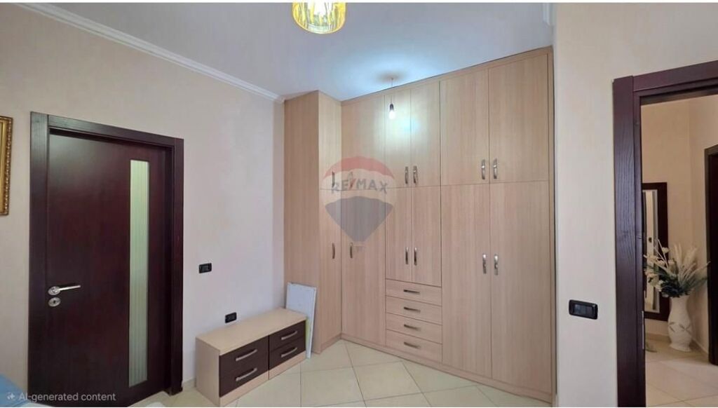 Apartament 3+1+2 ne shitje , rruga e Cipajve