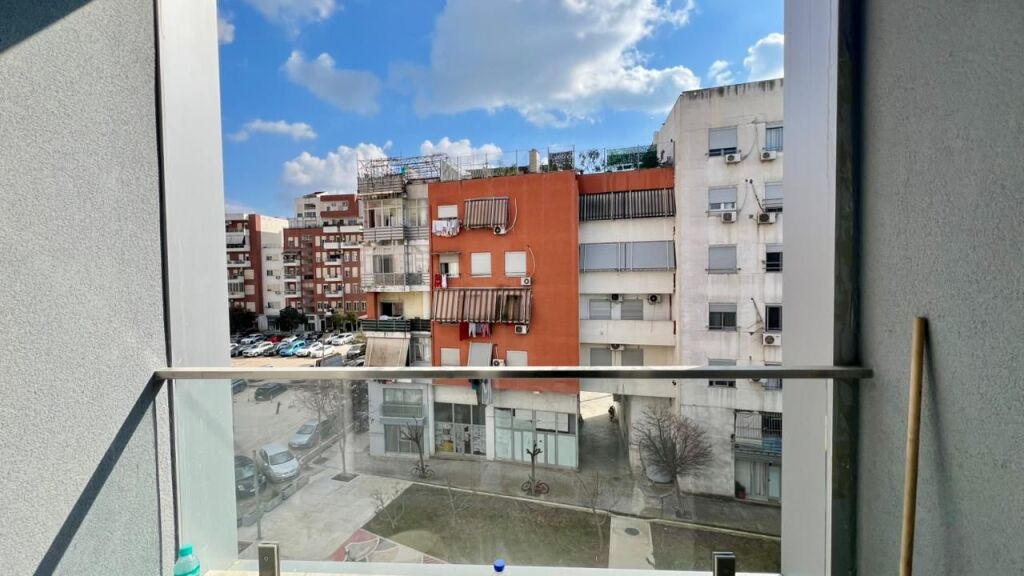 Hera e Pare me Qera✨️: 1+1📍Bulevardi i Ri (Prane Spak) - 65,000 Lek/Muaj - S.65m² | 100% e Re &amp; e Pabanuar me Pare⚜️