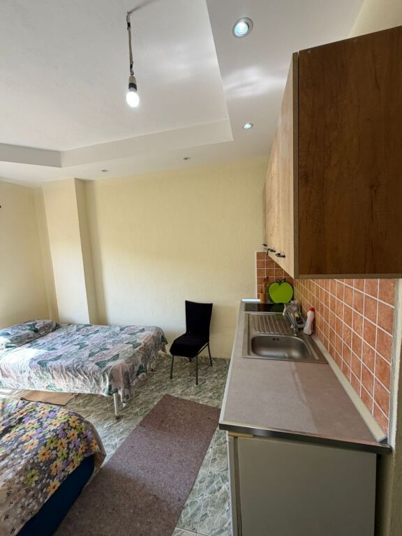 Shiten 2 super apartamente dhe 2 garzoniere ne zonen e golemit