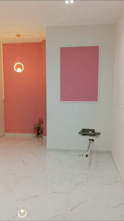 Ambient Komercial me Qira ,Ish Ekspozita