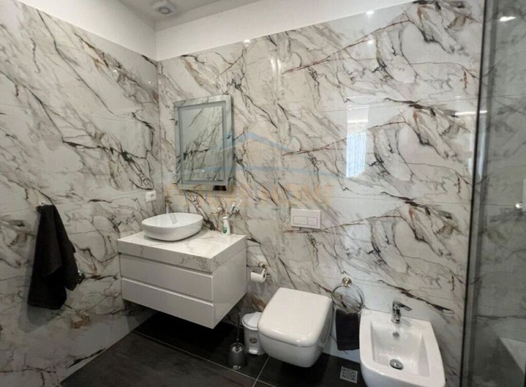 Affitto, Appartamento 2+1, Complesso Forest, Tirana