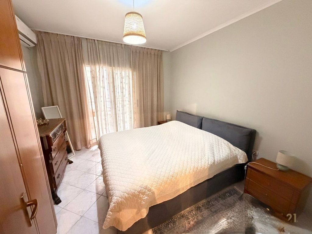 JAPIM APARTAMENT 1+1 ME QERA TEK KOMUNA E PARISIT!