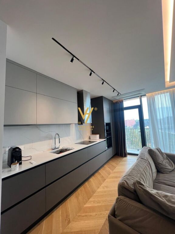 SHITET APARTAMENT 2+1+2+3BLK TE LAKE VIEW 750.000 EURO