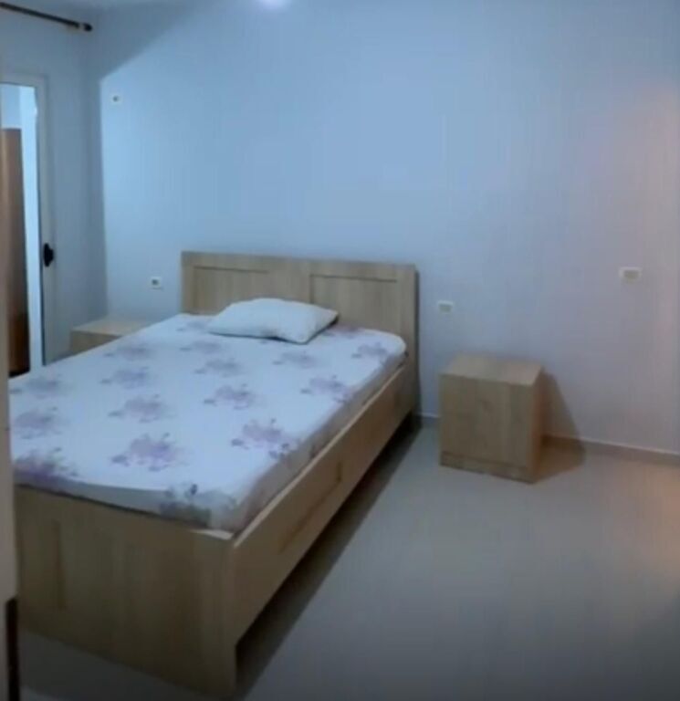 apartament 3+1 me qira tek 2 palmat ne Astir